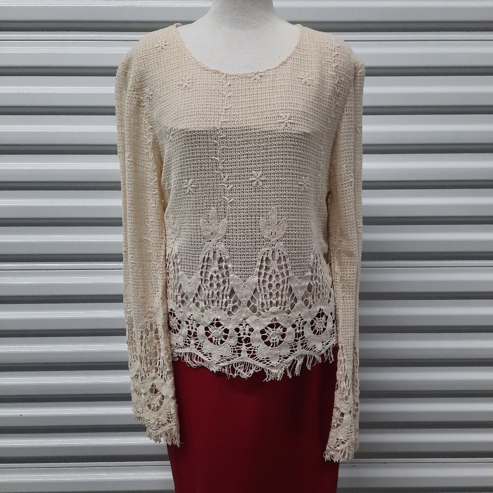 Gimmicks By BKE Ivory Crochet Top - Picture 1 of 8